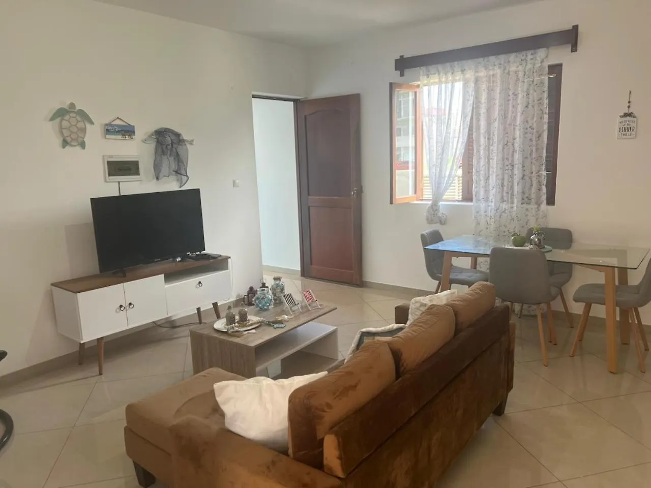 Apartment Techas Cozy 2 Bed Apt Tarrafal